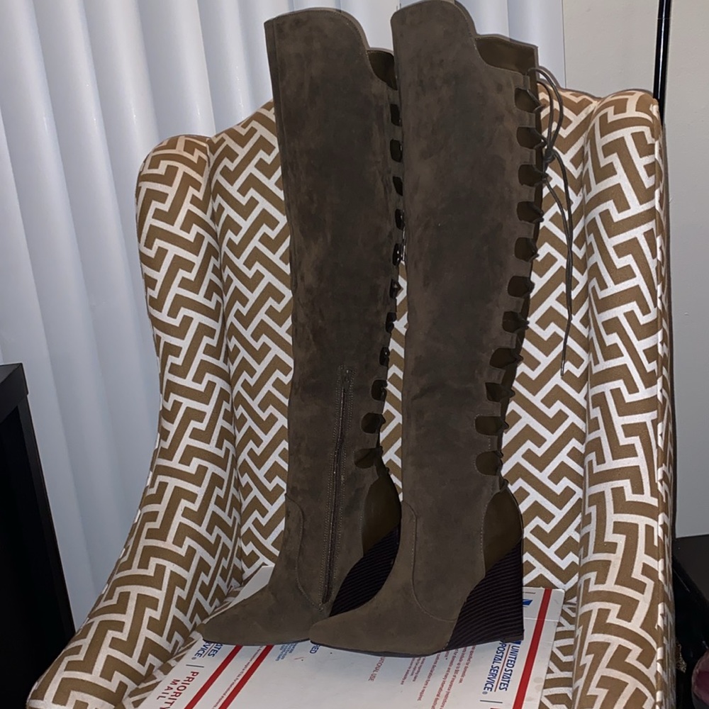 Olga Wedge Heeled Boot